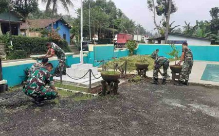 Anggota Koramil 09 Susukan Melaksanakan Pembersihan dan Perawatan Koramil