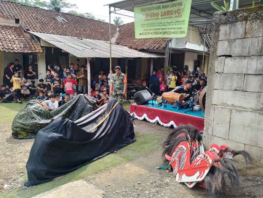 Babinsa Koramil 09 Susukan Melaksanakan Pengamanan Pentas Seni Kuda Lumping