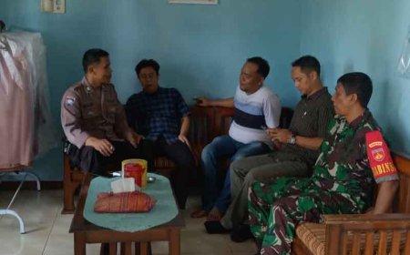 Babinsa dan Bhabinkamtibmas Komsos Dengan Aparatur Pemerintah Kecamatan Susukan