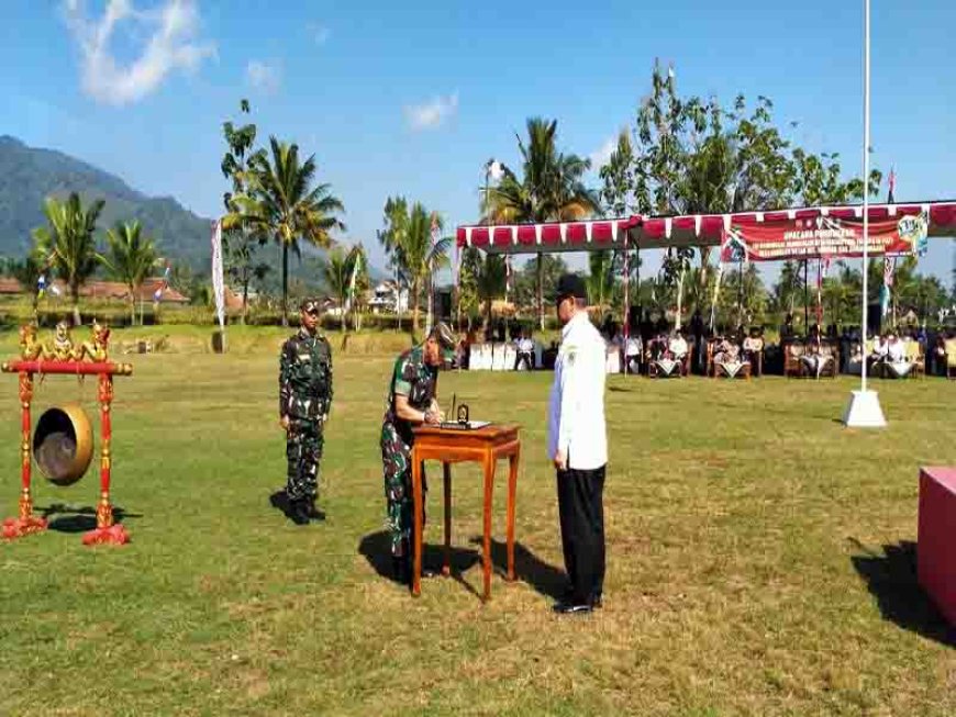 PJ Bupati Banjarnegara Pimpin Upacara Pembukaan TMMD Sengkuyung Tahap Dua Tahun 2023