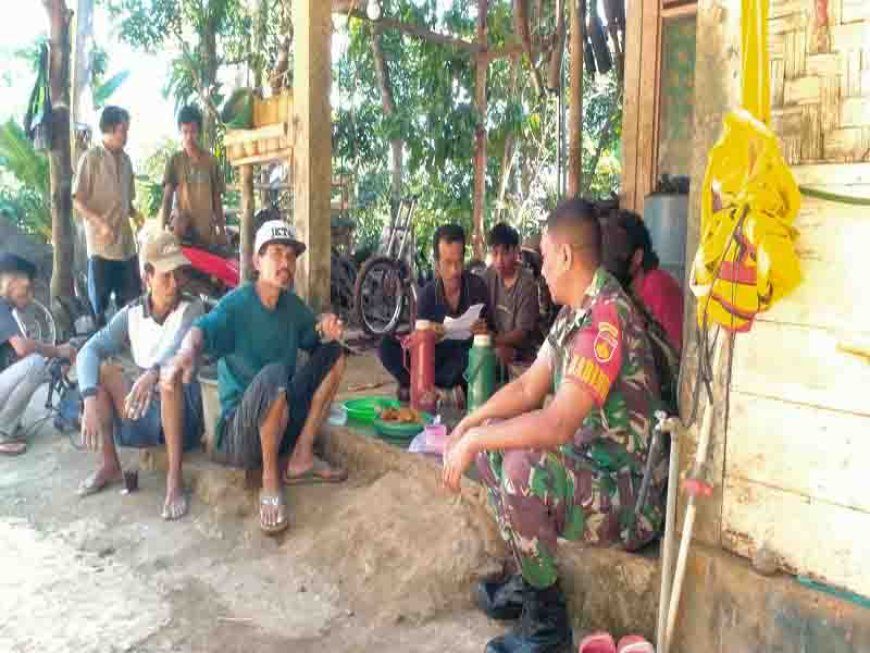 BABINSA MELAKSANAKAN KEGIATAN KOMSOS DI WILAYAH