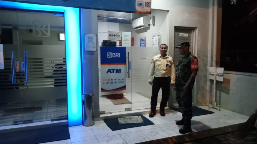 Patroli Malam, Babinsa Koramil 09/Susukan Ciptakan Kondusifitas Wilayah Binaan