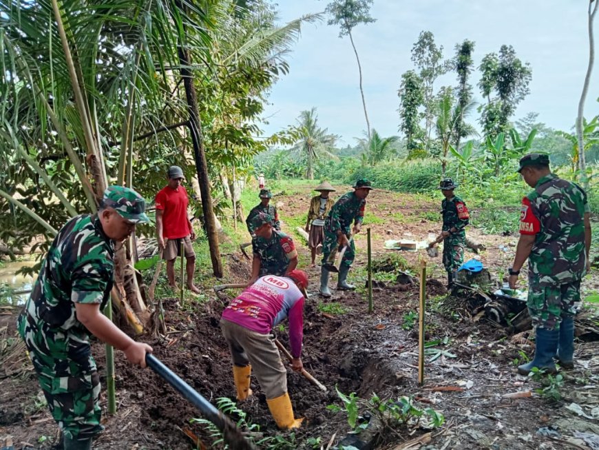 DANRAMIL 09/SUSUKAN BESERTA AGGOTA LAKSANAKAN KEGIATAN KETAHANAN PANGAN POMPANISASI