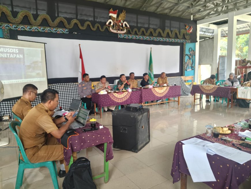 DANRAMIL 09 SUSUKAN HADIR DALAM ACARA PENETAPAN APBDES DI DESA KEMRANGGON
