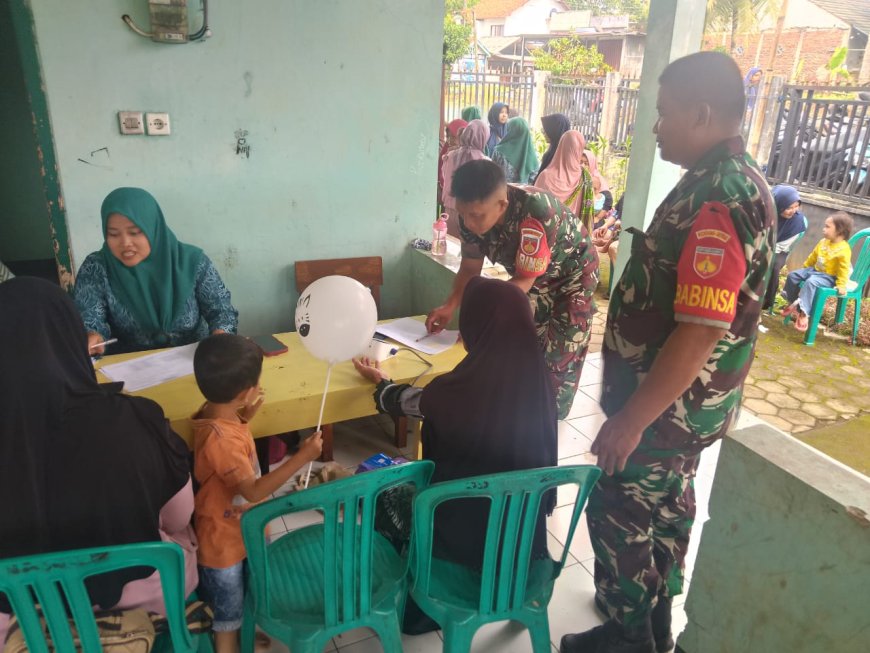 Babinsa Selalu semangat Kerjasama dengan kader kesehatan di Desa Kemranggon